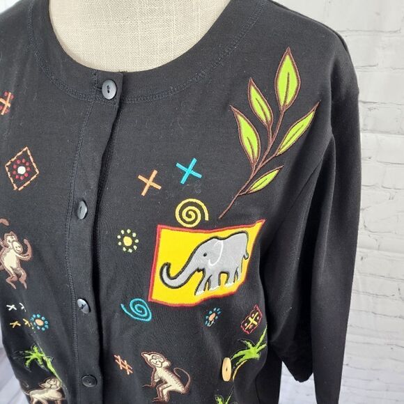 ONQUE CASUALS WOMEN'S BUTTON UP TOP ELEPHANTS AND MONKEYS SIZE LARGE - Picture 3 of 8